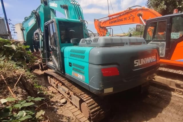 Sunward SWE210 Экскаватор - 4