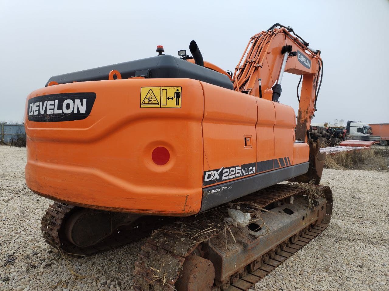 Develon DX225* Экскаватор - 3