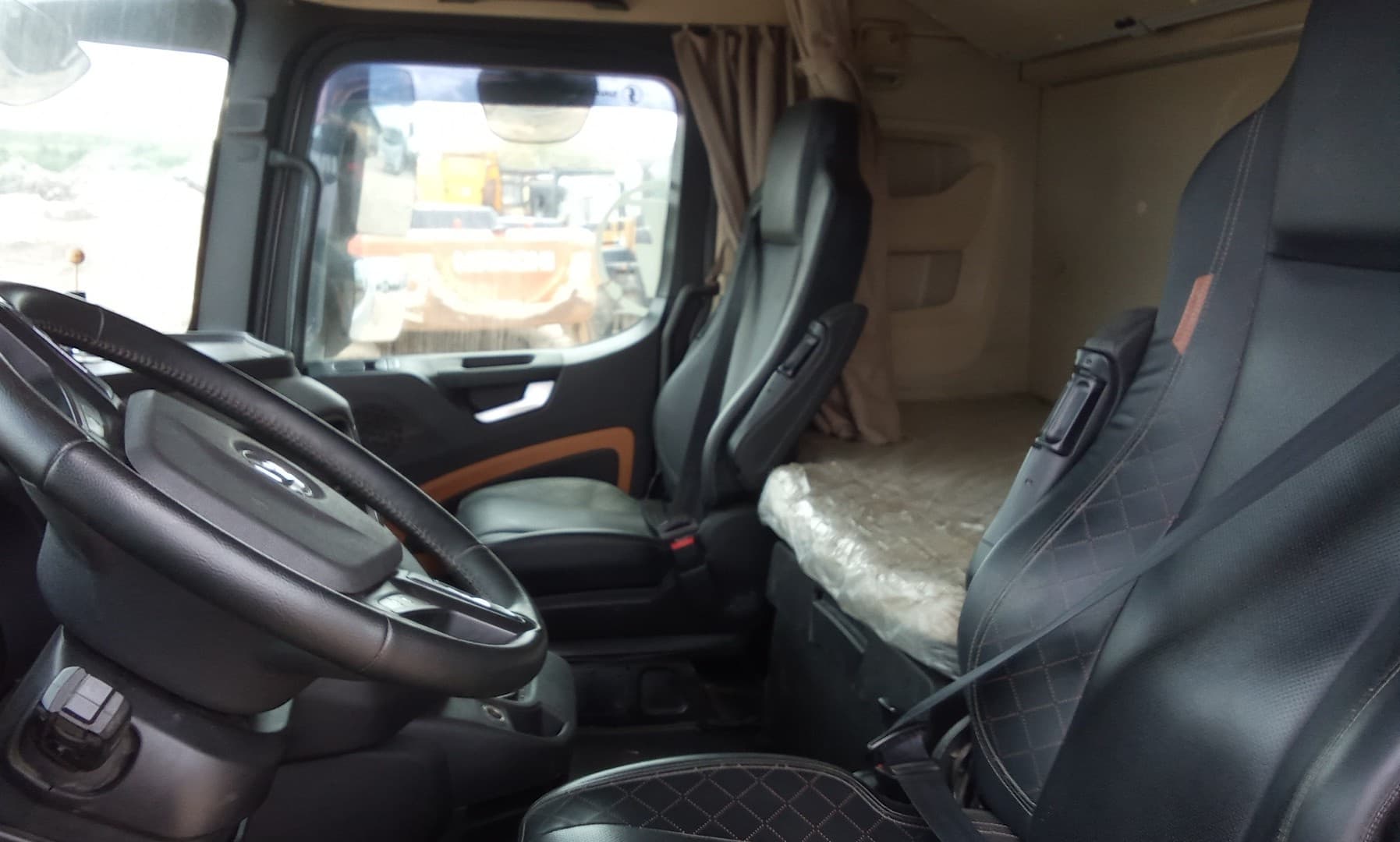 Shacman (Shaanxi) SX* 4x2 Седельный тягач - 6