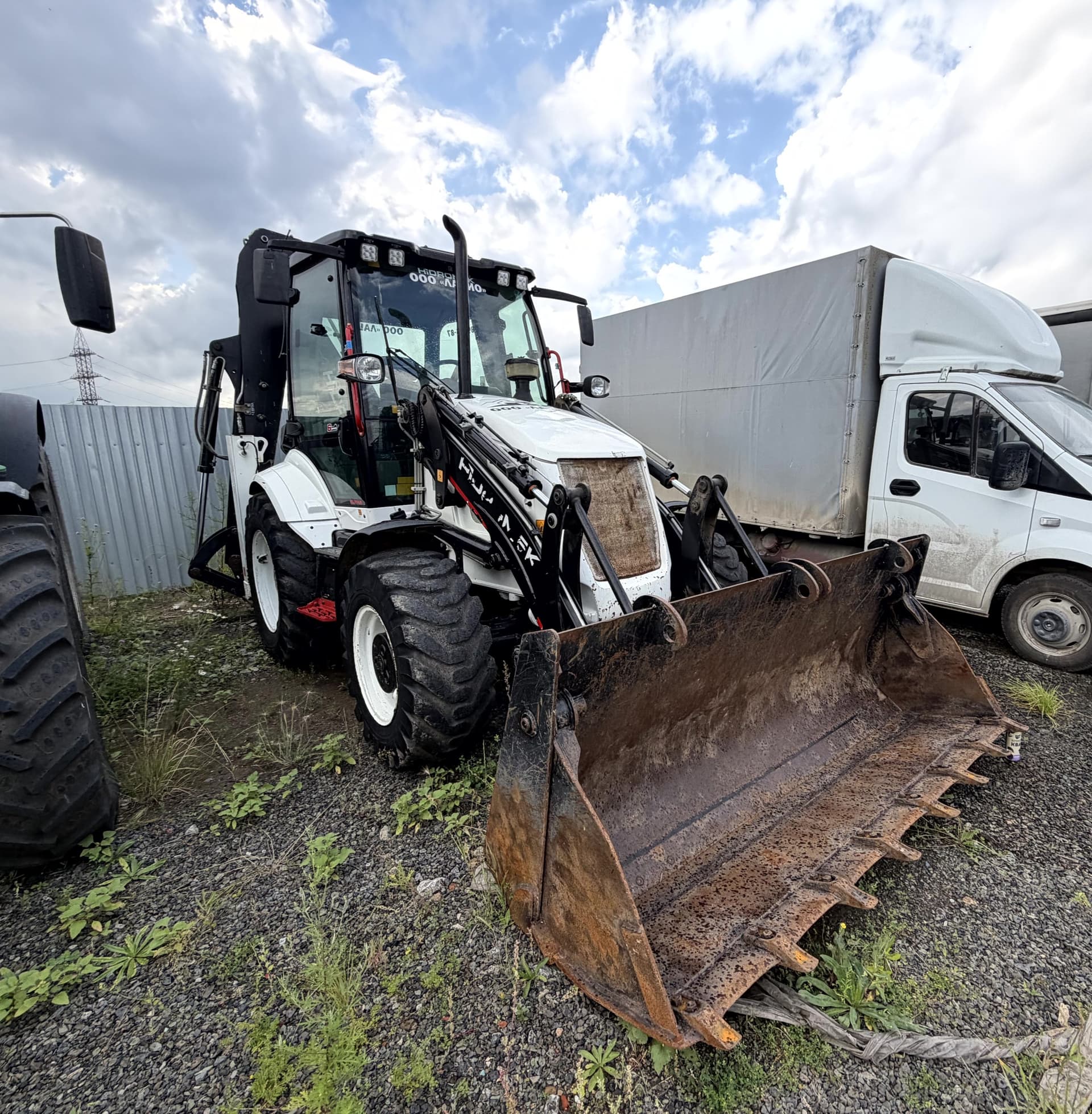 Hidromek HMK* Экскаватор-погрузчик - 2