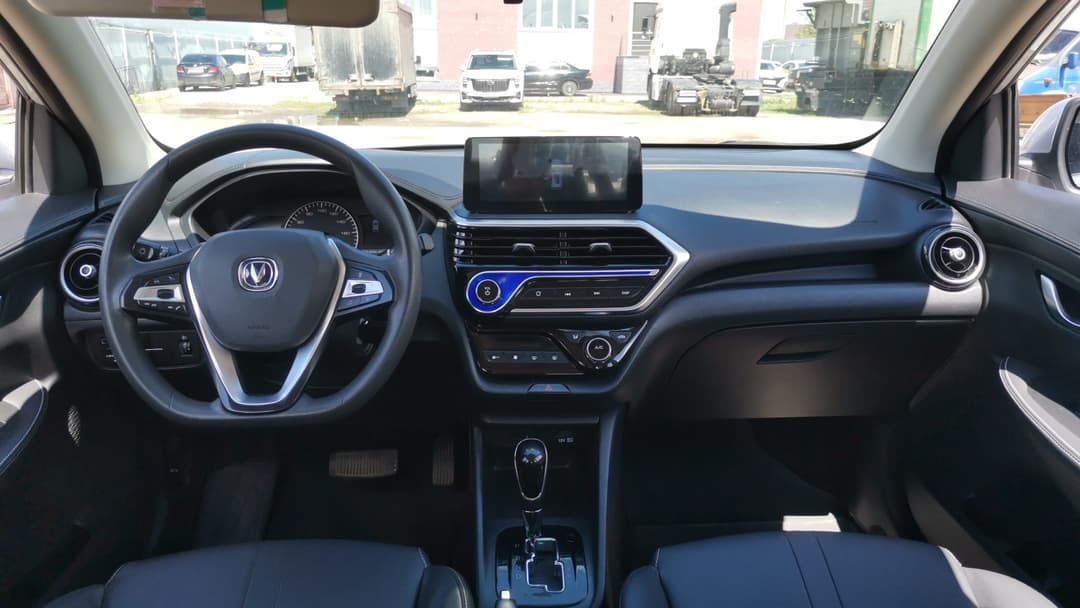 Changan Alsvin - 5