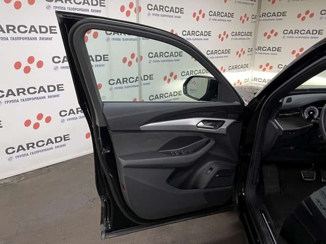 Audi Q6 - 8