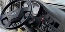 FAW CA 3310 8x4 Самосвал - 5