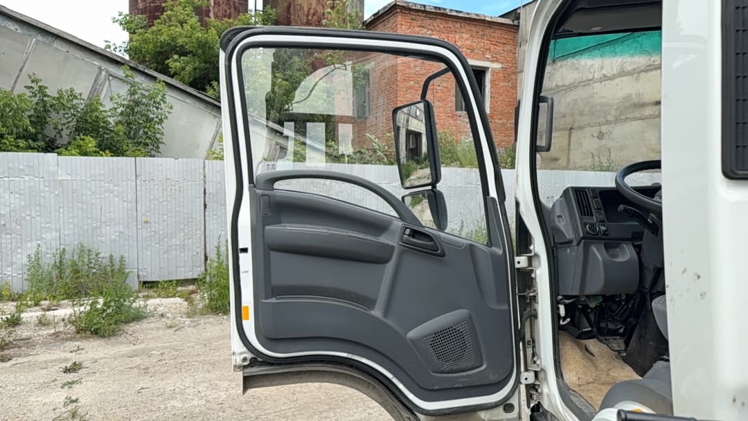 ISUZU ELF 12 4x2 Бортовой с КМУ - 7
