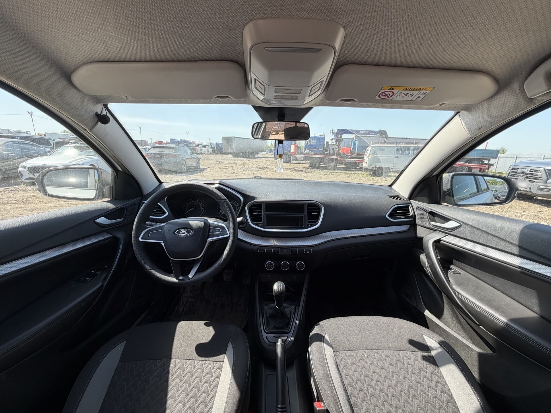 Lada Vesta седан - 5