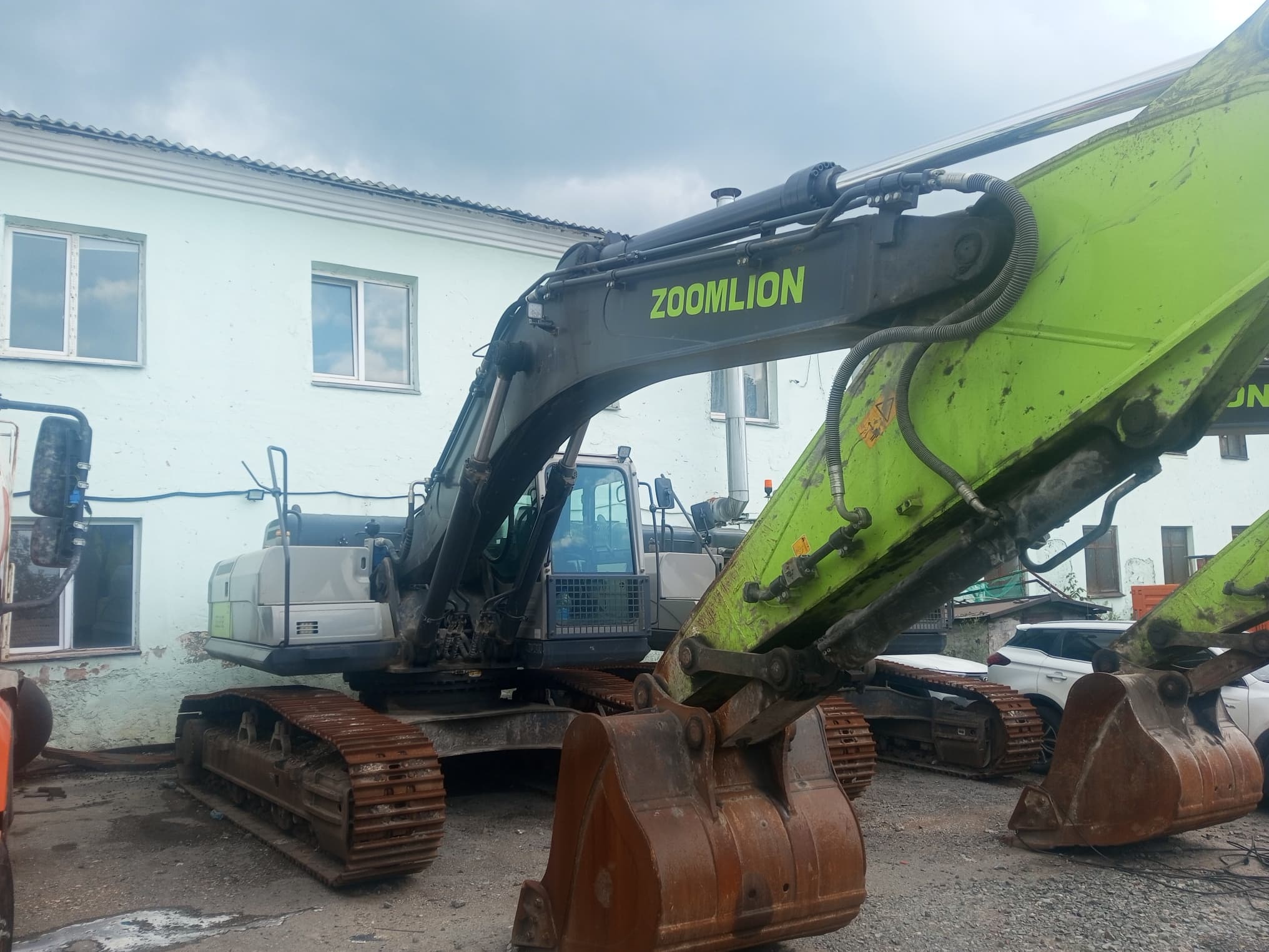 Zoomlion ZE335 Экскаватор - 1