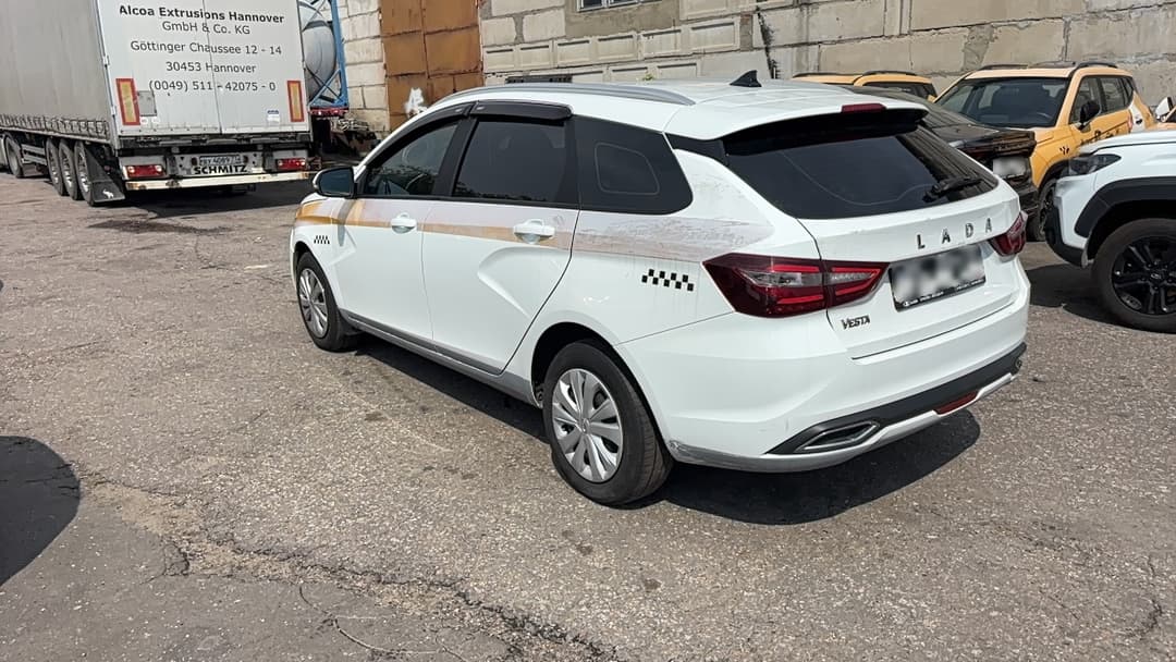 Lada Vesta SW - 4