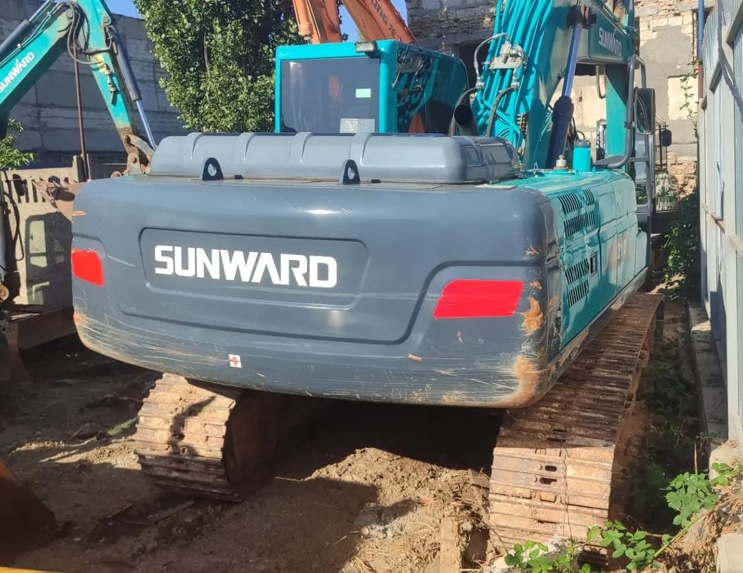 Sunward SWE210 Экскаватор - 3