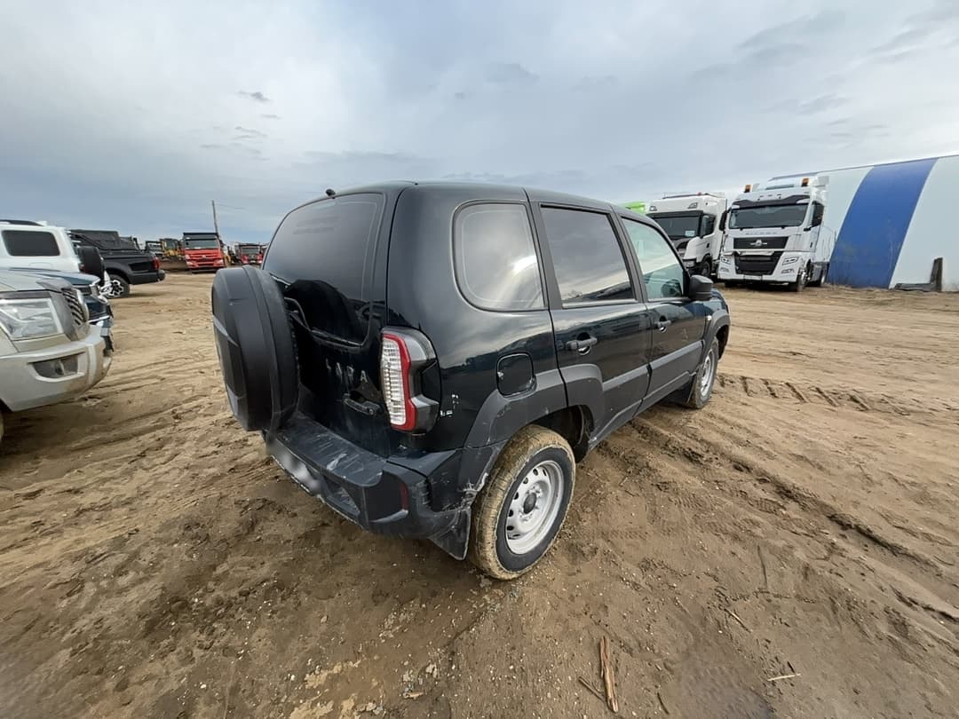 Lada Niva Travel - 3