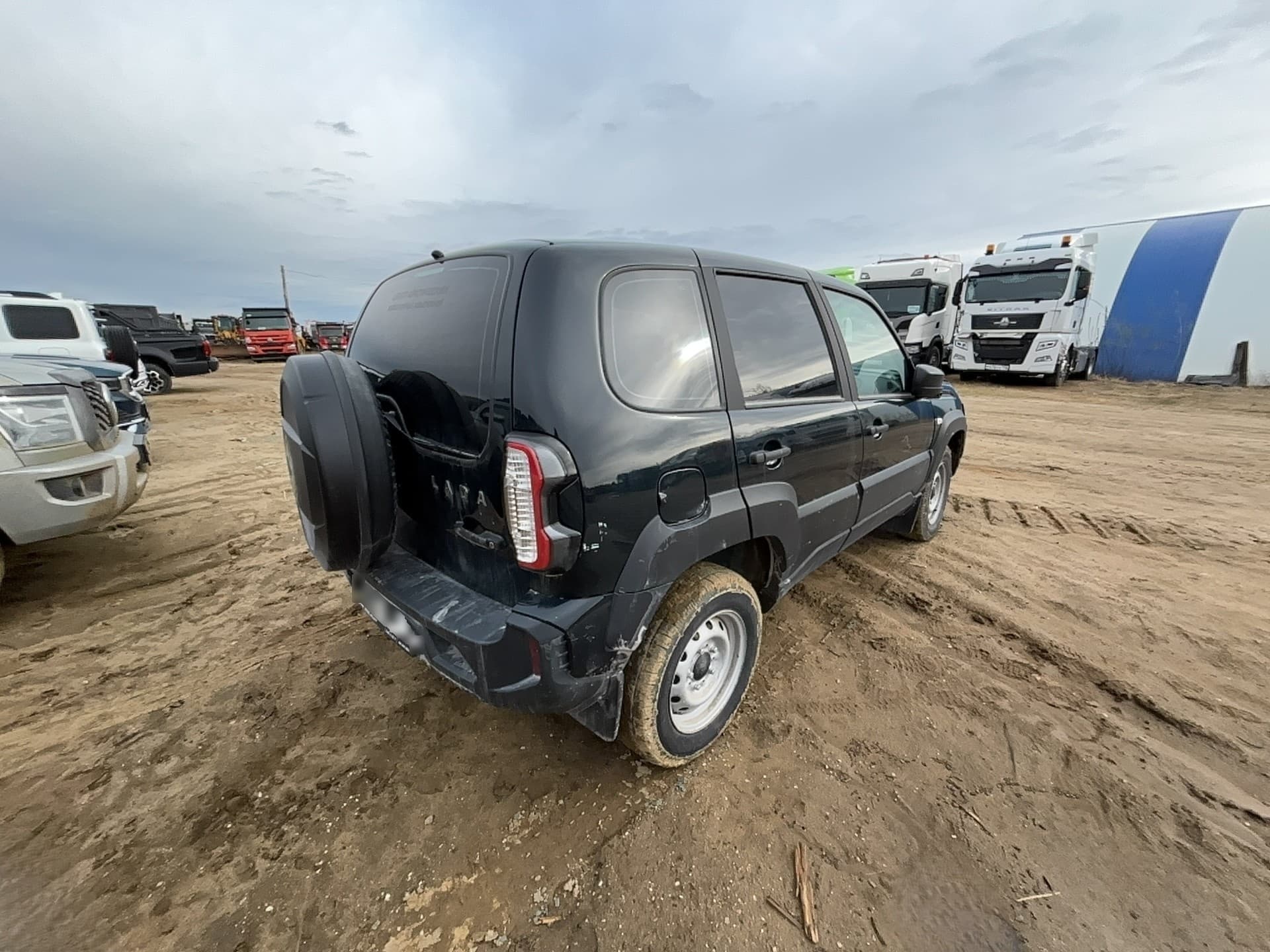 Lada Niva Travel - 3