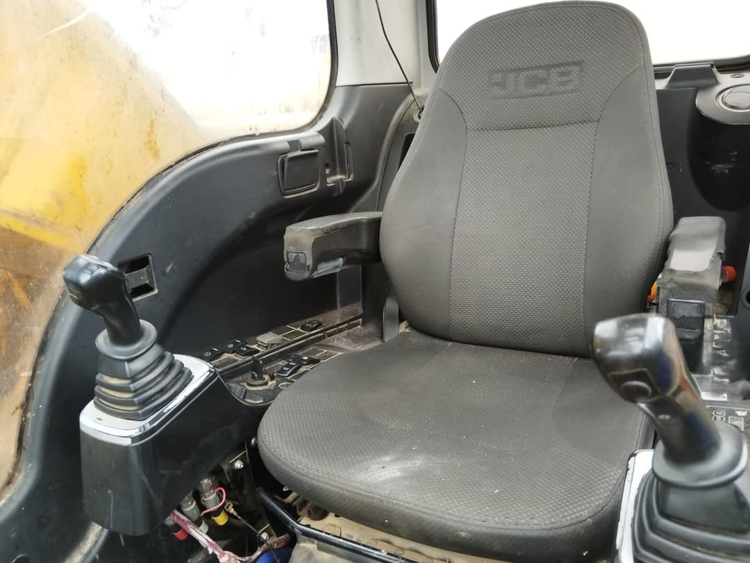 JCB JS 305 Экскаватор - 5