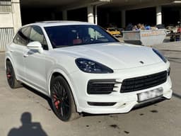 Porsche Cayenne - 2