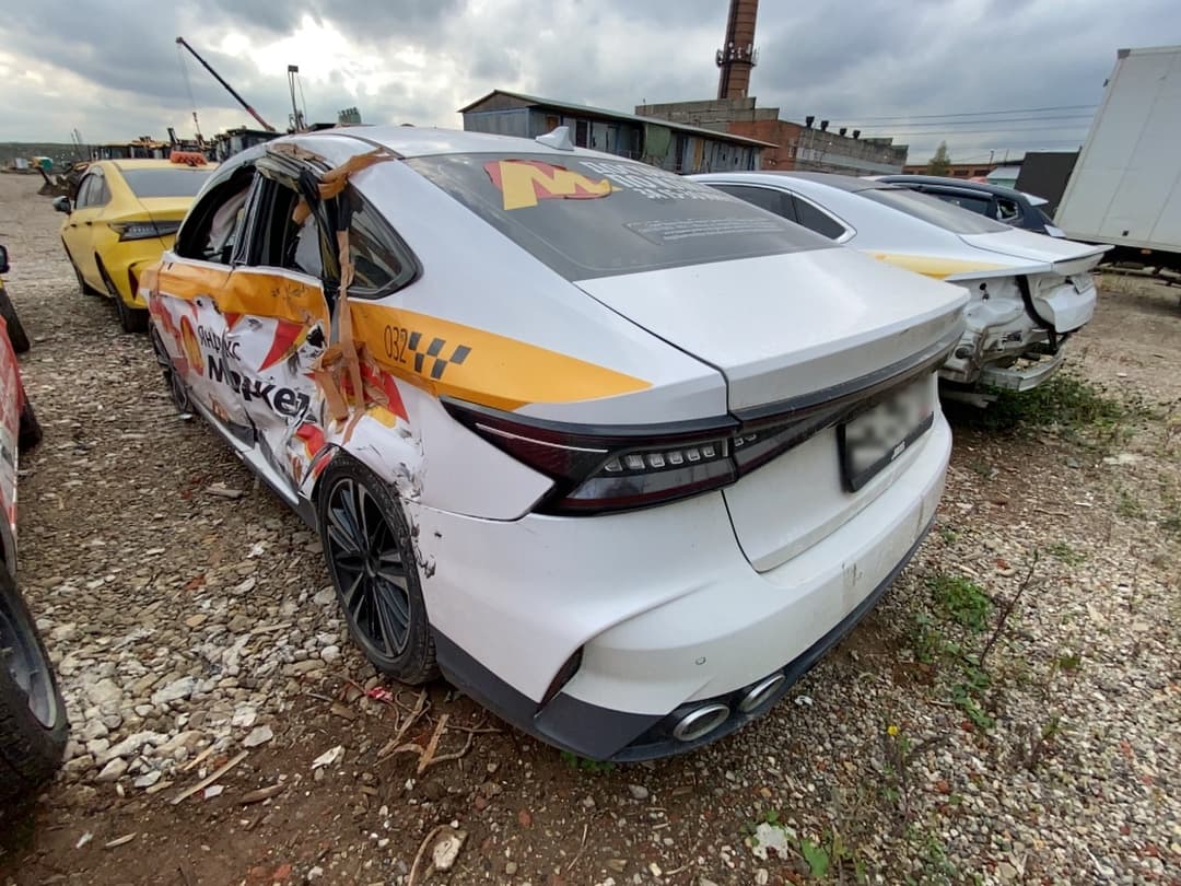 Chery ARRIZO 8 - 4
