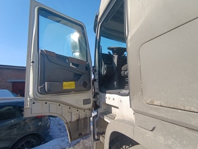 Dongfeng DFH 4x2 Седельный тягач - 8