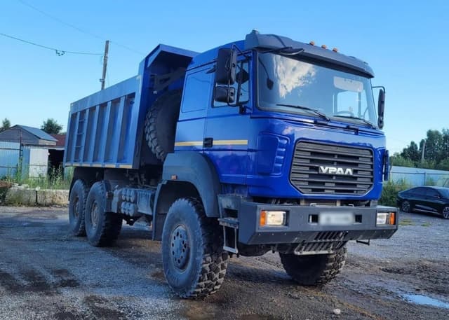Ural 6370 6x6 Самосвал - 2