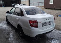 Lada Granta седан - 4