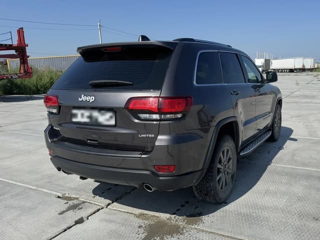 Jeep Grand Cherokee - 3