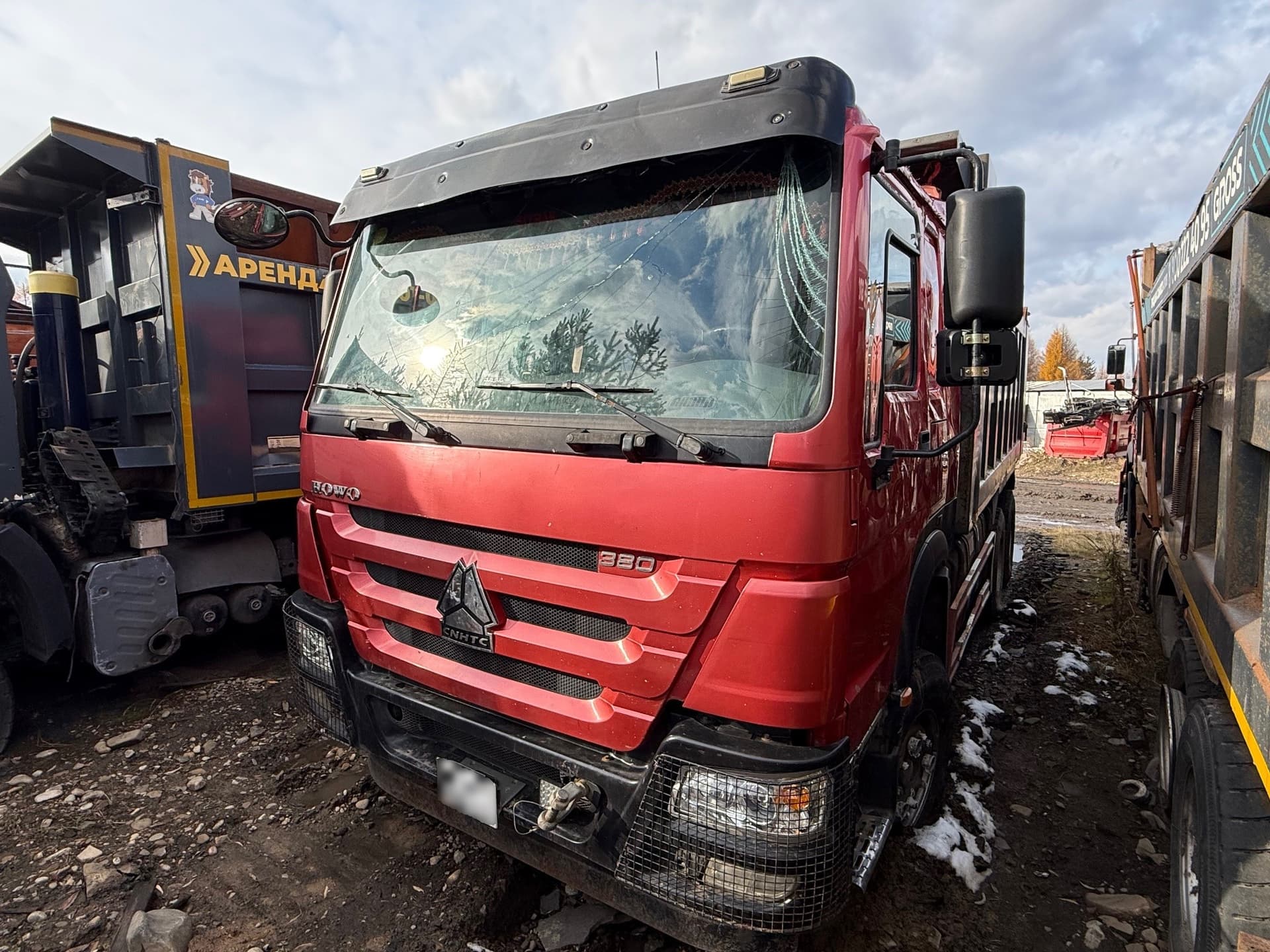 Howo ZZ* 6x4 Самосвал - 1