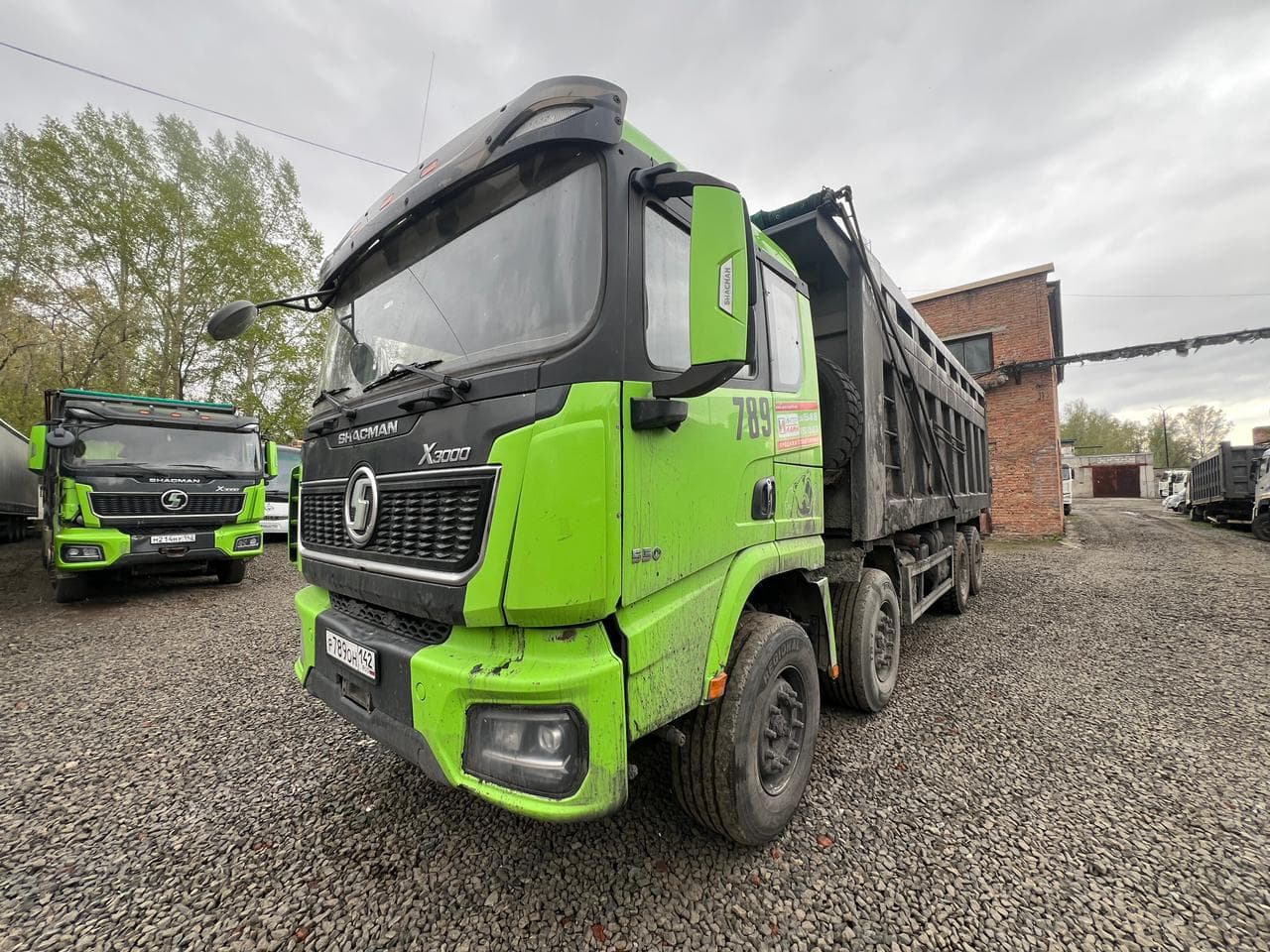 Shacman (Shaanxi) SX* 8x4 Самосвал - 1