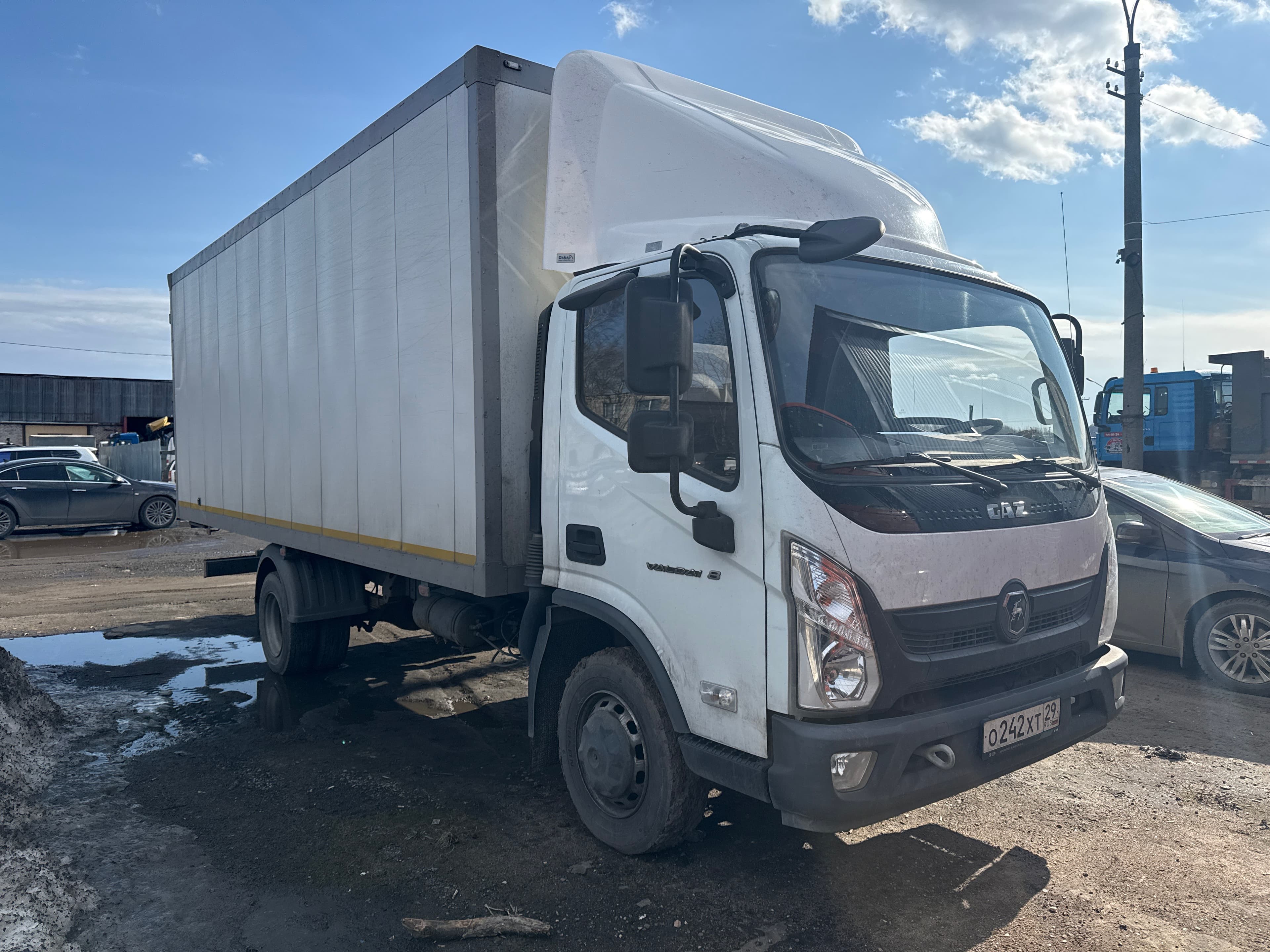Автомаш 2844* на шасси GAZ Valdai 8 4x2 Промтоварный - 2