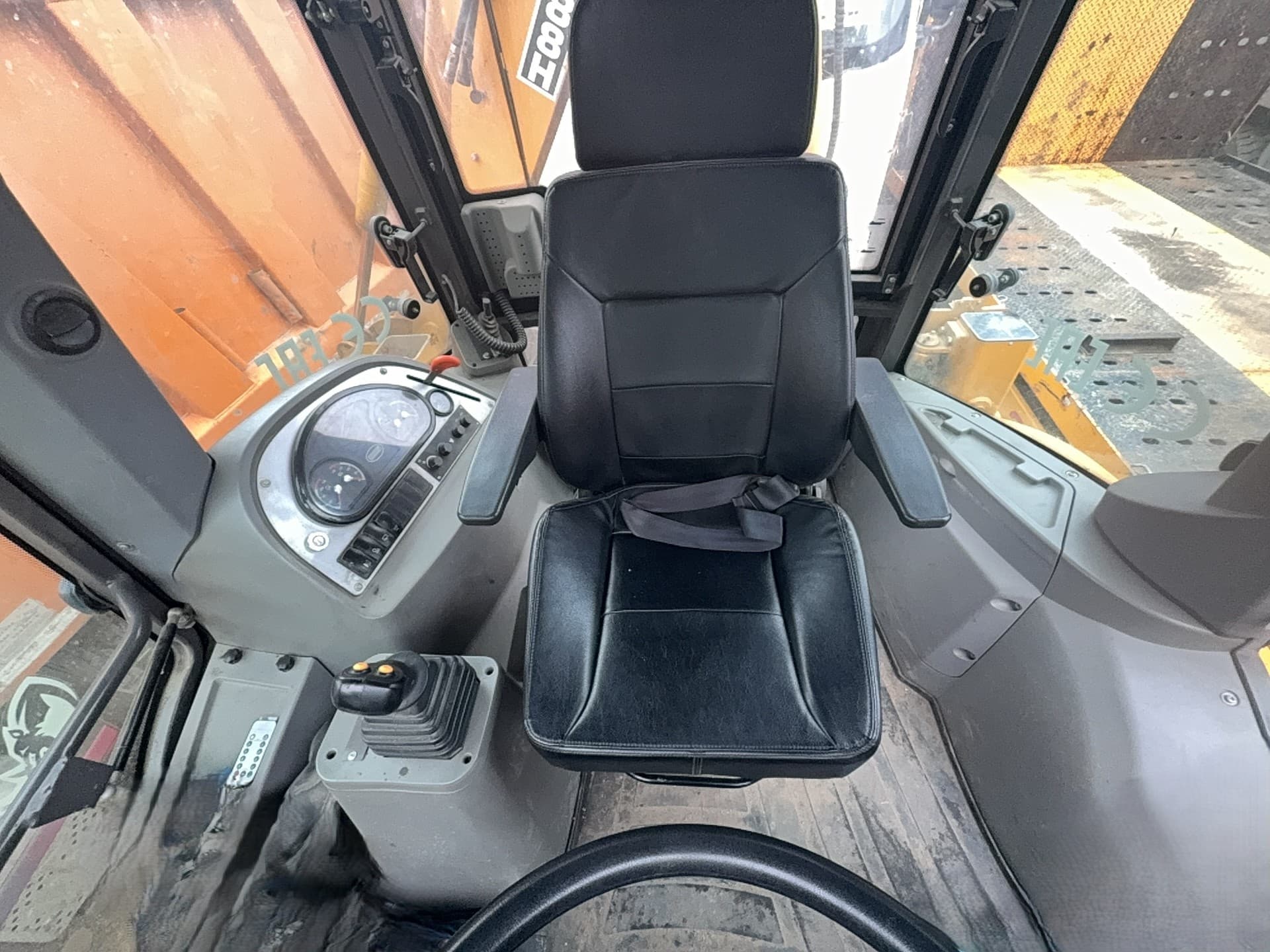 Shanmon 388 Экскаватор-погрузчик - 4