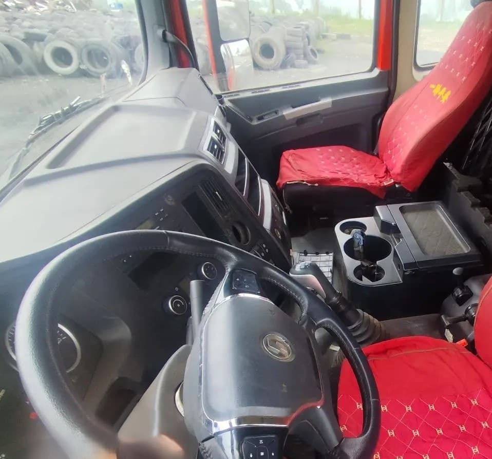 Shacman (Shaanxi) SX* 6x6 Самосвал - 5