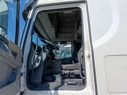Dongfeng GX 4x2 Седельный тягач - 5