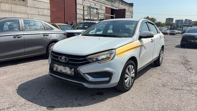 Lada Vesta седан - 1