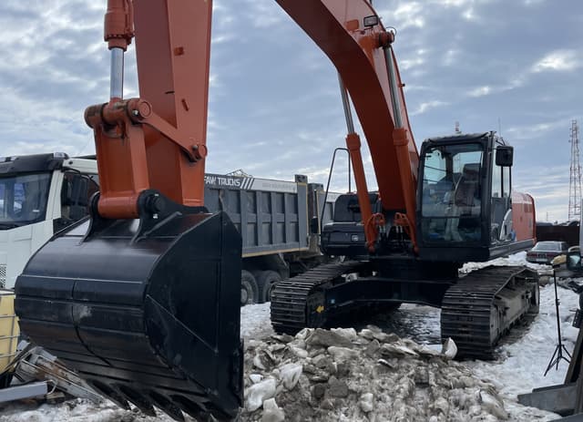 Hitachi ZX330 Экскаватор - 1
