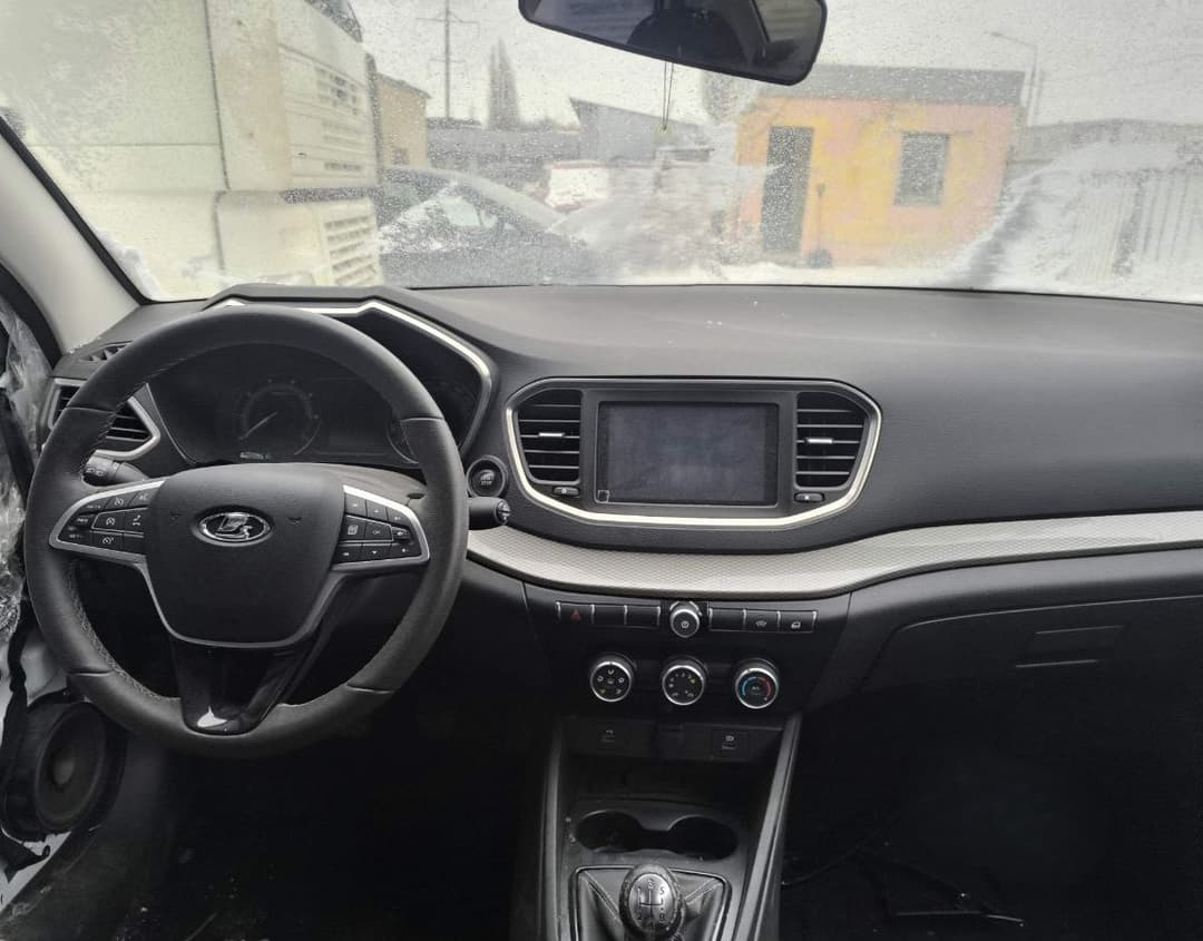 Lada Vesta седан - 5