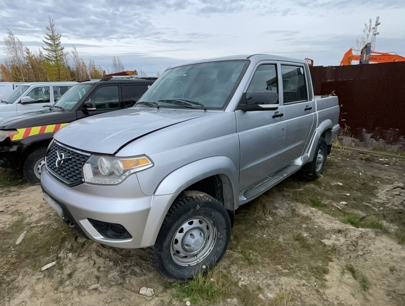 UAZ Pickup - 1