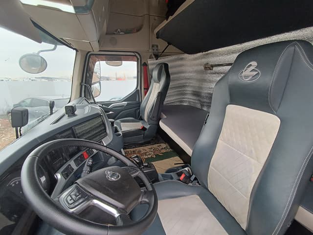 Chenglong LZ4181* 4x2 Седельный тягач - 6