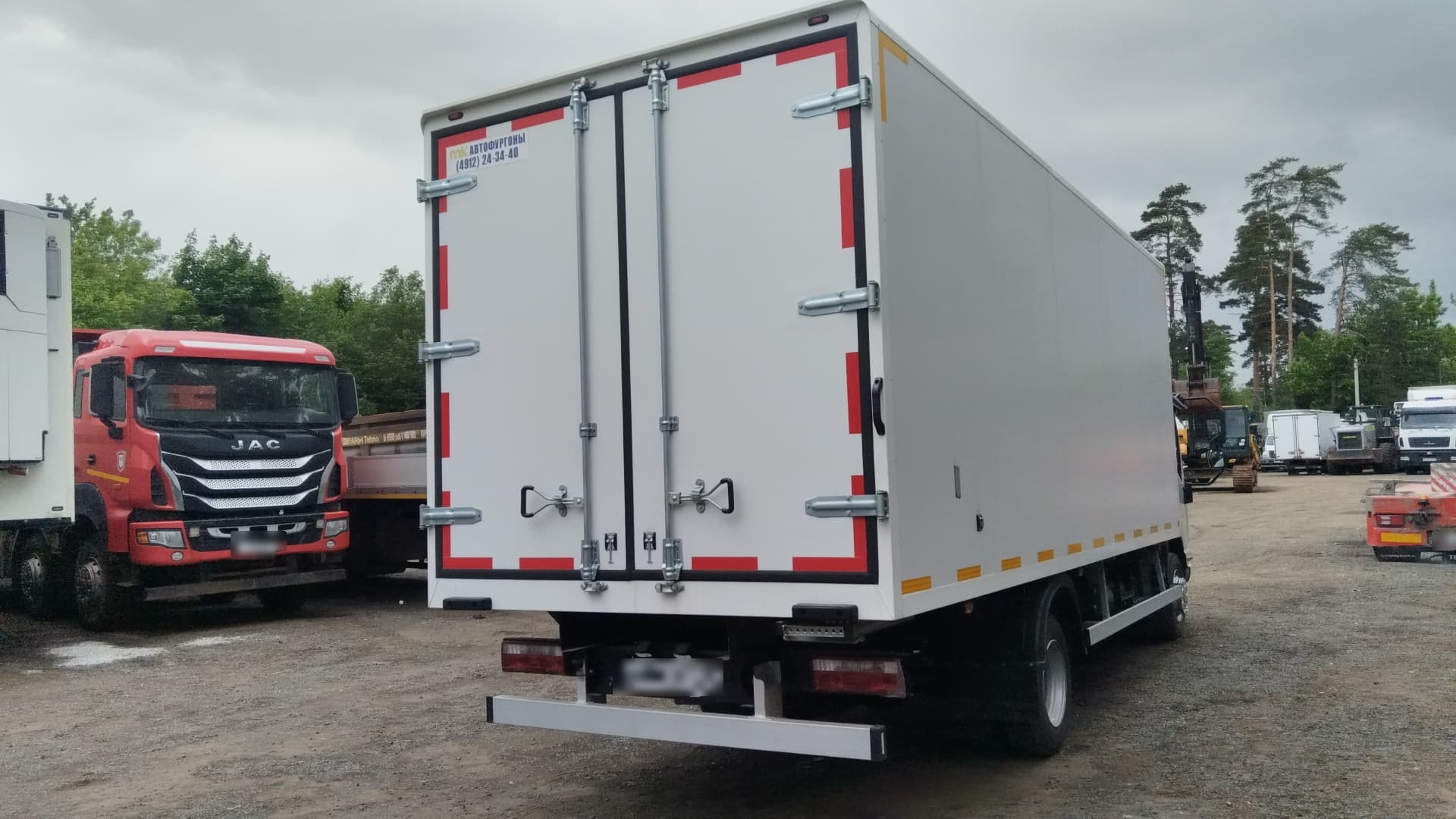 Меткомплекс JA11* на шасси JAC N90 4x2 Изотермический/рефрижератор - 3