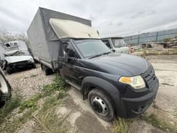 UAZ Profi - 2