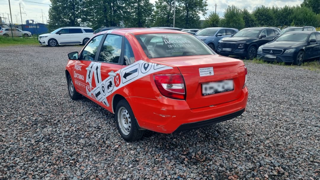 Lada Granta седан - 4