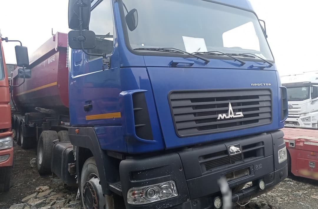 МАЗ 5440 4X2 Седельный тягач - 2