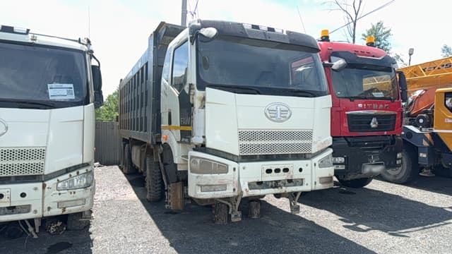 FAW CA 3310 8x4 Самосвал - 2