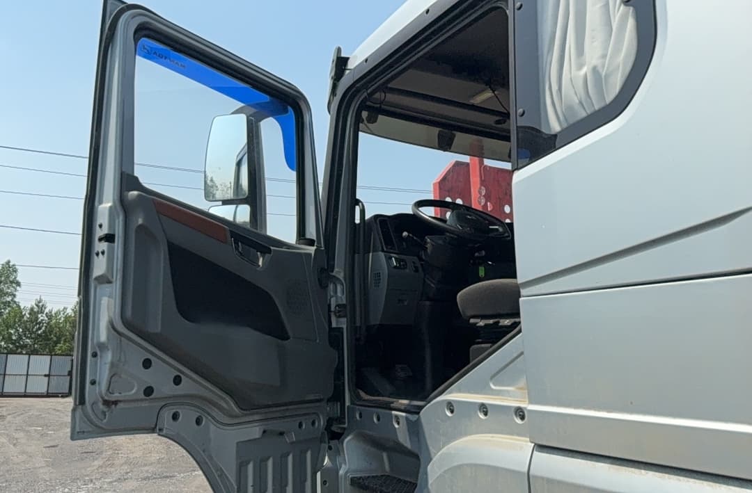 Shacman (Shaanxi) SX* 6x6 Седельный тягач - 7