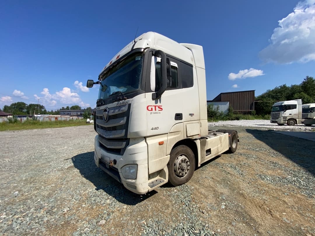 Foton AUMAN 4x2 Седельный тягач - 1