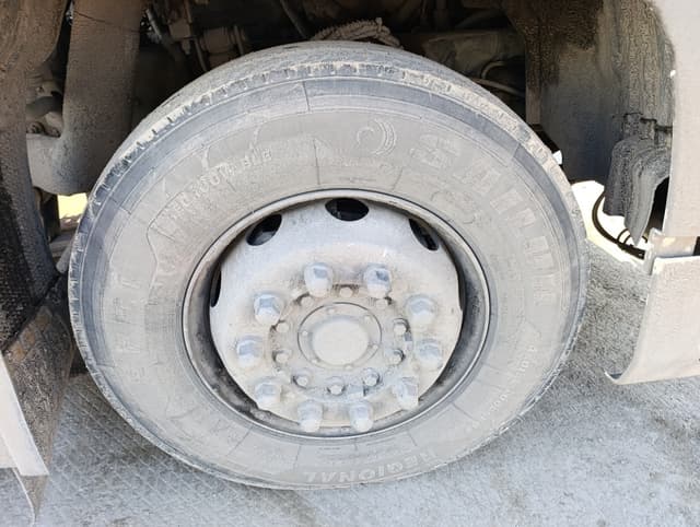 Dongfeng DFH 4x2 Седельный тягач - 9