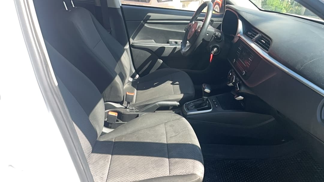 KIA Rio - 6