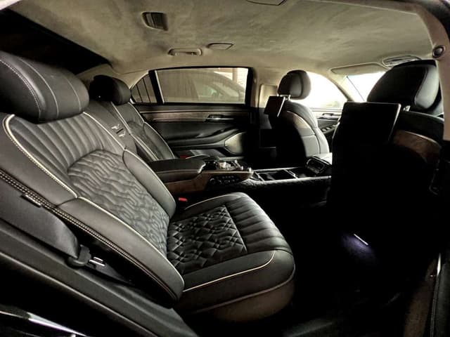 Genesis G90L - 9