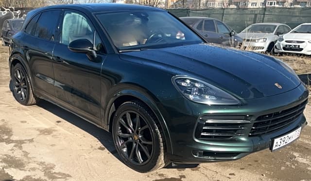 Porsche Cayenne - 2