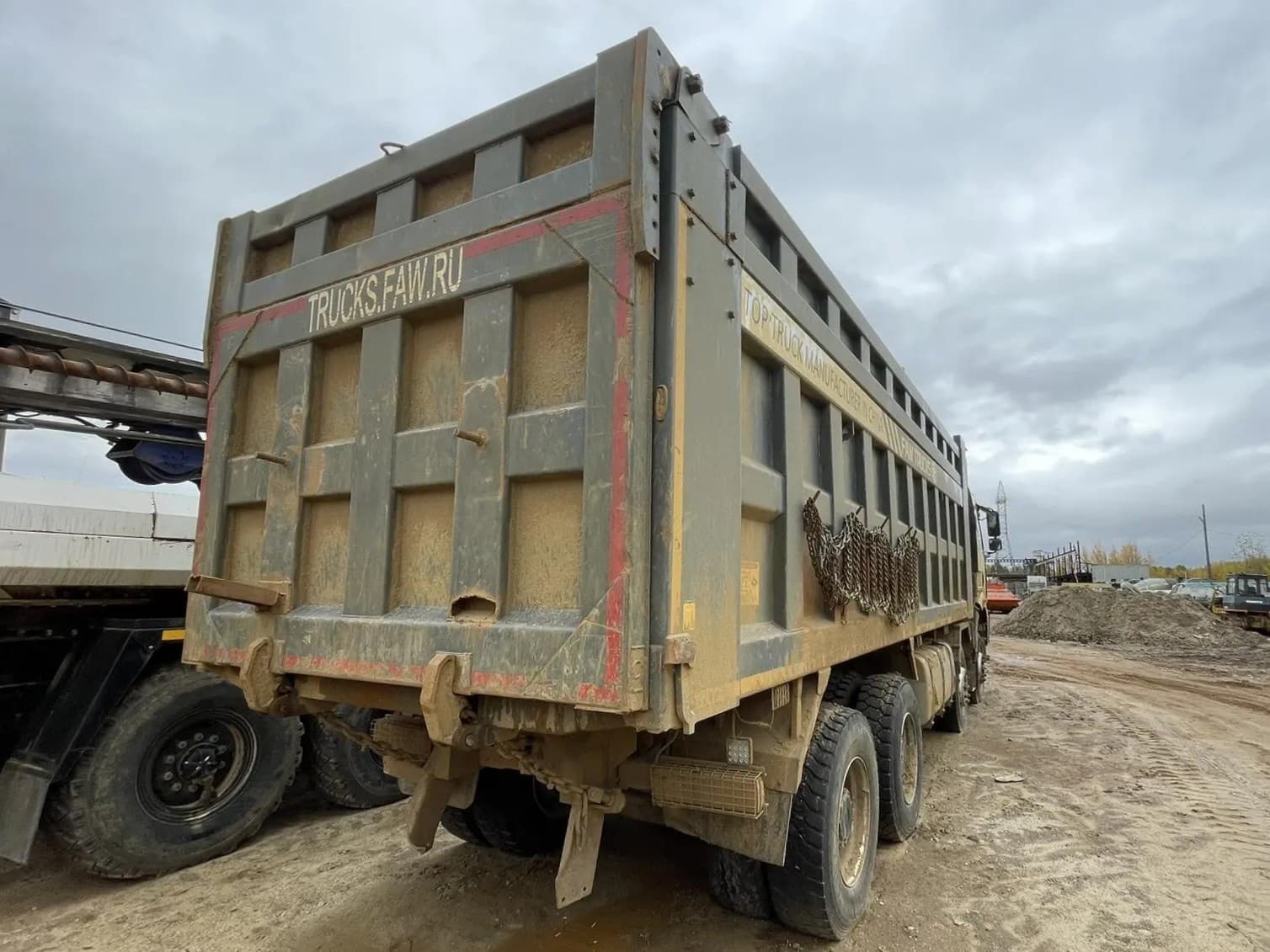FAW J6 8x4 Самосвал - 3