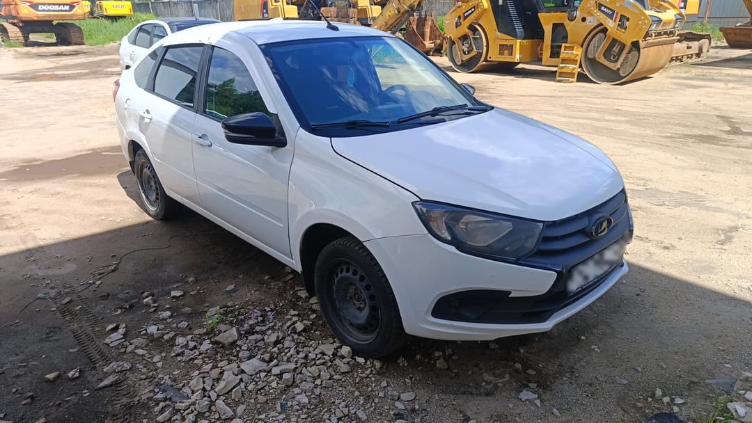 Lada Granta лифтбек - 2