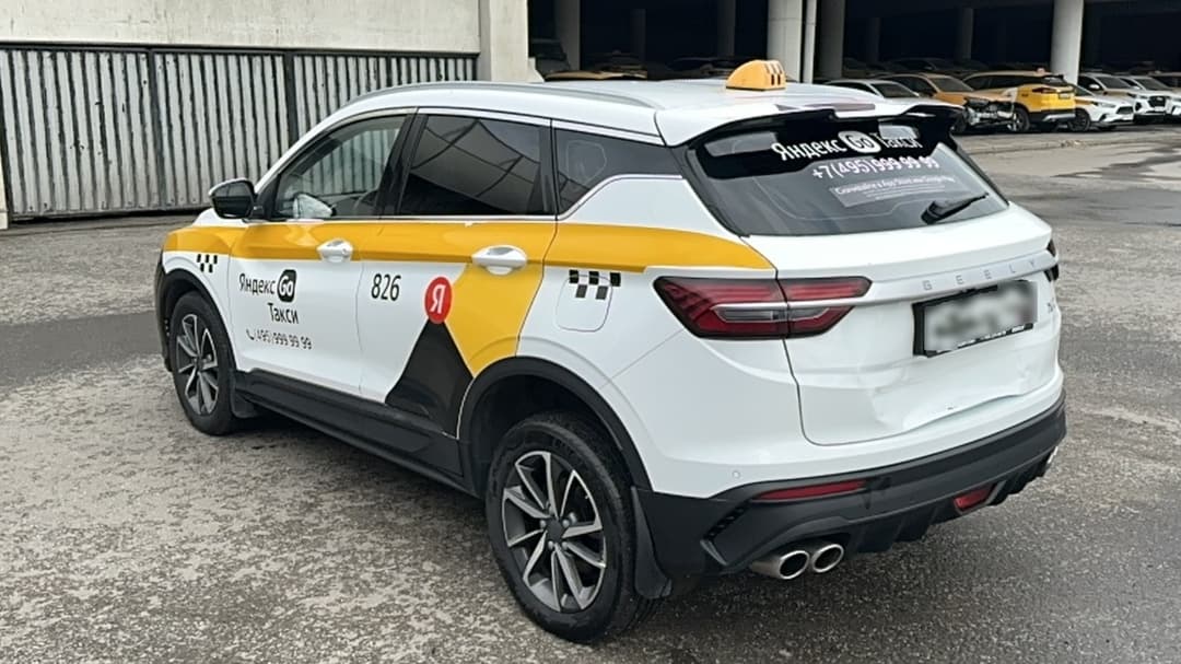Geely Coolray - 4