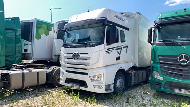 FAW CA 4180 4x2 Седельный тягач - 1