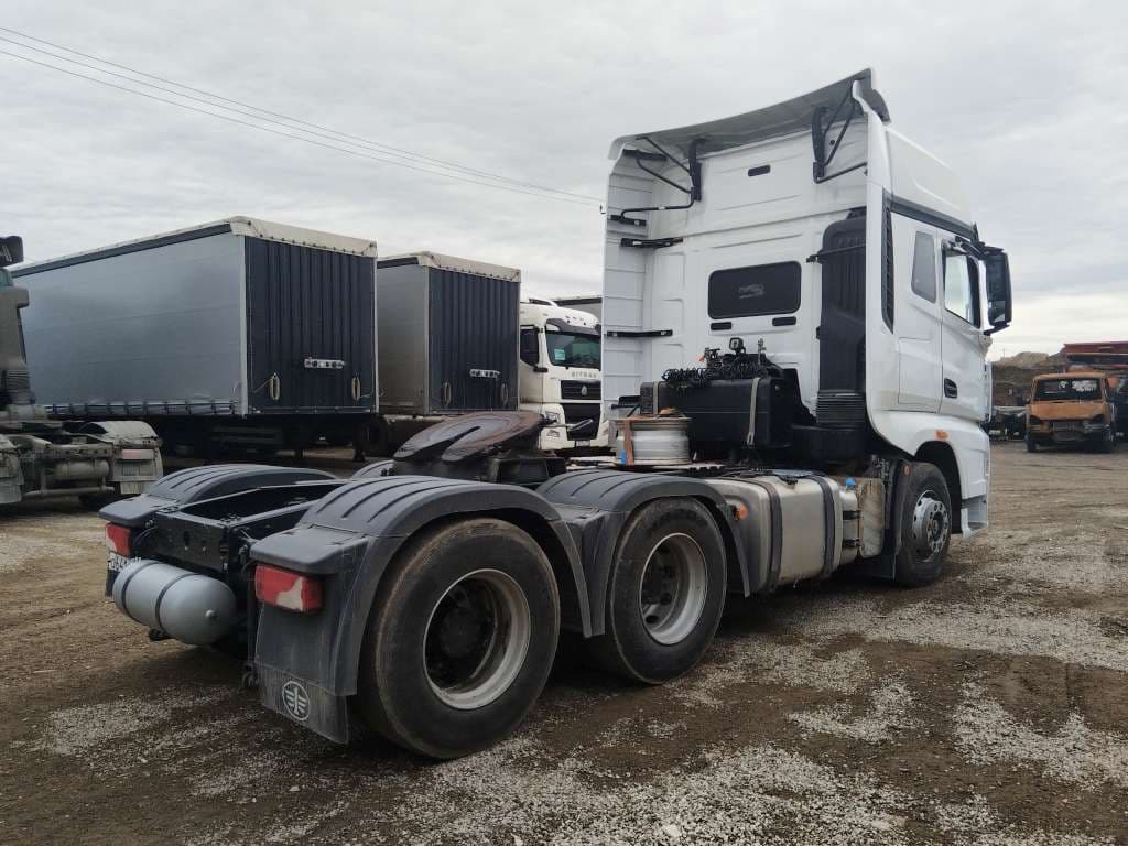 FAW CA 4250 6X4 Седельный тягач - 3
