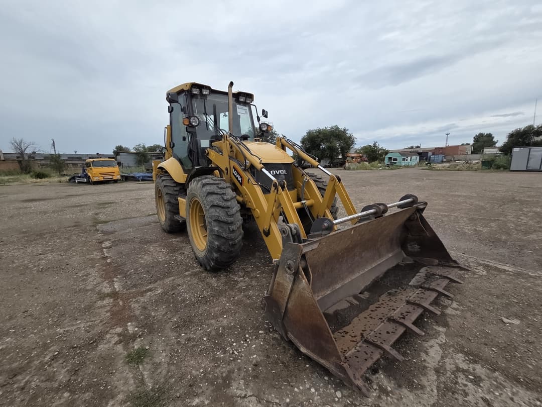 Lovol FLB468 Экскаватор-погрузчик - 2
