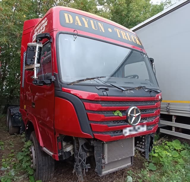Dayun CGC4250 6x4 Седельный тягач - 2